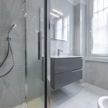 2 Bedroom - Chinatown 아파트
