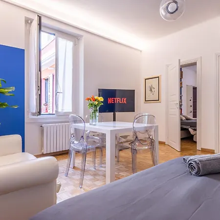 2 Bedroom - Chinatown