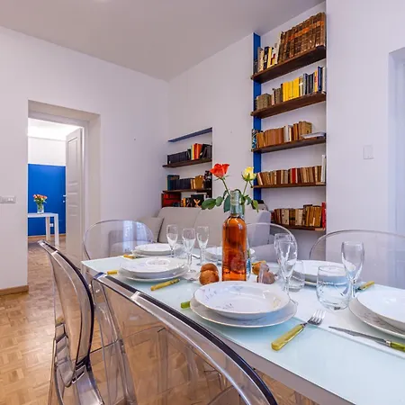 Apartment 2 Bedroom - Chinatown *