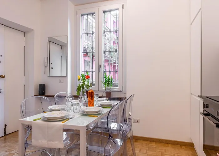 2 Bedroom - Chinatown Apartmán